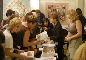 キルト展会場 サイン会の様子